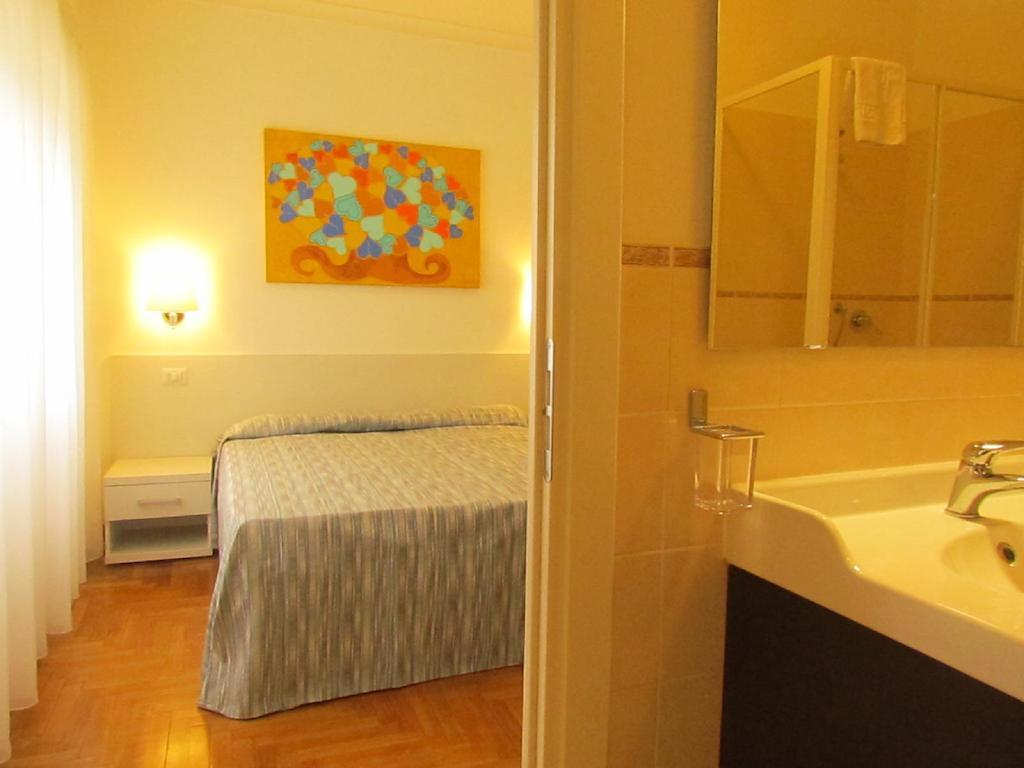 Buonarroti Guest House Rom Exteriör bild